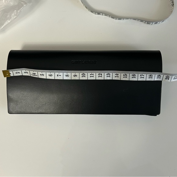 Saint Laurent leather case - Picture 6 of 9